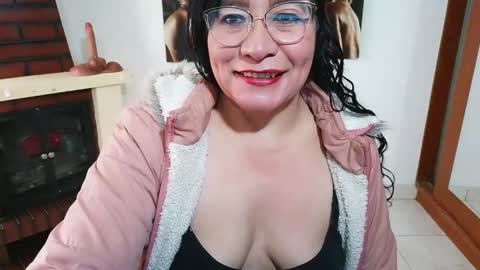 Snapshot of grace_mature_milf chatting on April 30, 12:11 pm grace_mature_milf online show from April 30, 12:11 pm