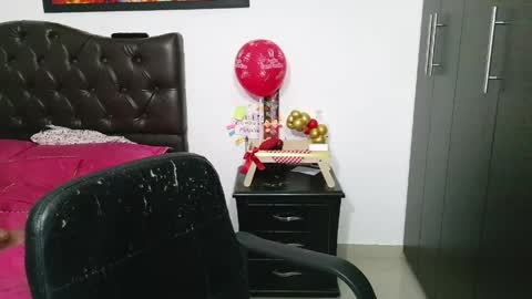 Snapshot of grace_mature_milf chatting on June 1, 11:56 am grace_mature_milf online show from June 1, 11:56 am