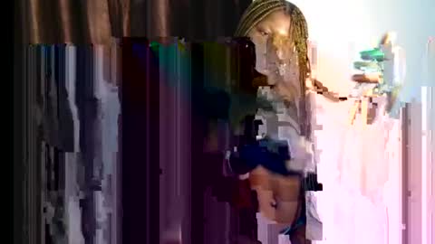 Snapshot of grace_queen8772 chatting on June 15, 7:54 am grace online show from June 15, 7:54 am
