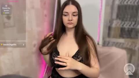 Grace Brown online show from May 6, 10:04 pm