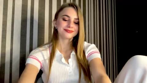 gracetorrezz online show from October 21, 5:19 am