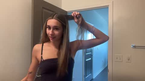 graceyrose online show from October 8, 5:54 pm
