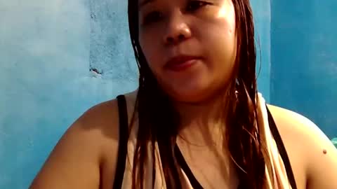 Snapshot of graciabuttercup chatting on May 10, 2:17 am gracia online show from May 10, 2:17 am