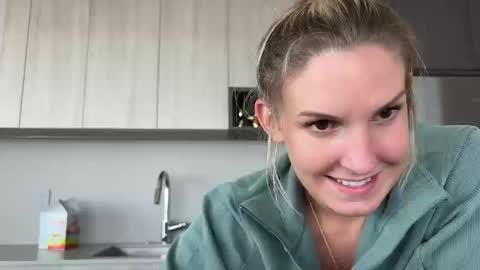 Gracie Mae online show from September 13, 4:40 pm