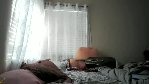 Snapshot of grateful00 chatting on March 3, 11:10 pm grateful00 online show from March 3, 11:10 pm