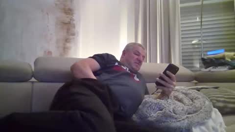 Snapshot of grau197077 chatting on March 29, 7:03 pm grau197077 online show from March 29, 7:03 pm