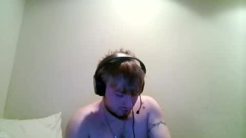 Snapshot of gravewalker22 chatting on February 1, 3:05 am gravewalker22 online show from February 1, 3:05 am