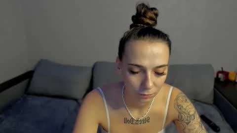 Anna online show from February 22, 2:26 pm