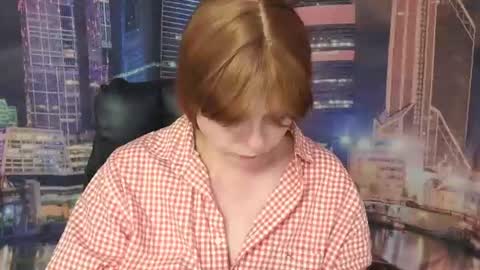 Snapshot of gray_swann chatting on July 24, 12:14 pm Ray online show from July 24, 12:14 pm
