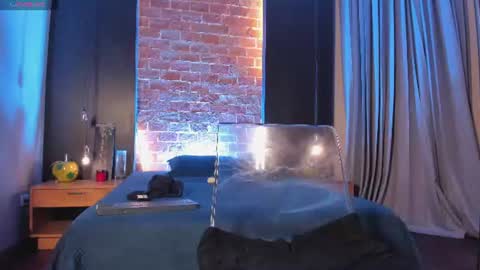 grayandrews online show from July 4, 11:11 pm