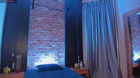 grayandrews online show from July 5, 11:12 pm