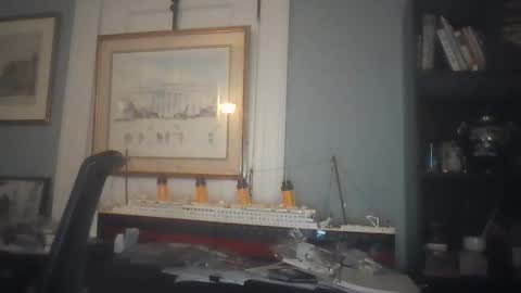 Snapshot of grayson_maxx chatting on April 4, 12:09 am grayson_maxx online show from April 4, 12:09 am