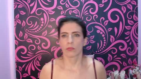 Snapshot of great_pussy20 chatting on May 31, 6:09 pm Isabella online show from May 31, 6:09 pm