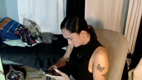 Snapshot of greatest_nightmare chatting on June 17, 12:40 pm greatest_nightmare online show from June 17, 12:40 pm