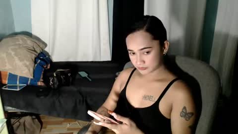 Snapshot of greatest_nightmare chatting on June 24, 11:42 am greatest_nightmare online show from June 24, 11:42 am