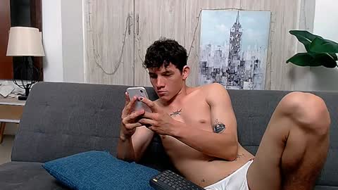 Snapshot of grecia_millercol chatting on December 3, 2:25 am grecia_millercol online show from December 3, 2:25 am