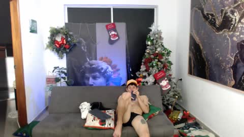 Snapshot of grecia_millercol chatting on December 14, 6:02 am grecia_millercol online show from December 14, 6:02 am