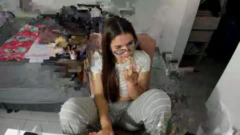 Snapshot of greciaruiz chatting on April 28, 2:27 am GreciaRuiz online show from April 28, 2:27 am