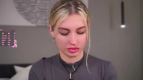 Kelly online show from February 6, 12:52 pm