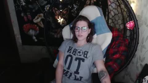 Lina online show from March 6, 2:02 pm