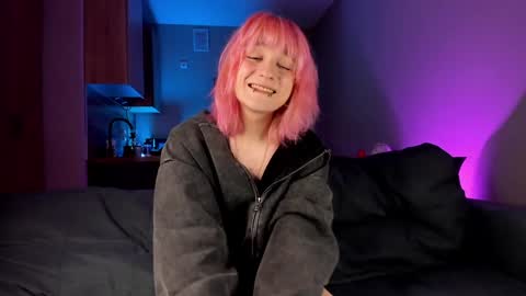 Snapshot of gregory_byyrd chatting on January 16, 2:30 am Greg-independent model online show from January 16, 2:30 am