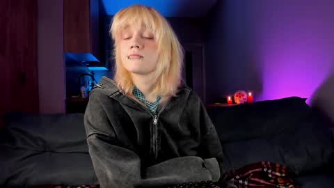 Snapshot of gregory_byyrd chatting on February 1, 7:02 pm Greg-independent model online show from February 1, 7:02 pm