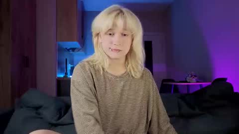 Snapshot of gregory_byyrd chatting on September 21, 8:32 pm Greg-independent model online show from September 21, 8:32 pm