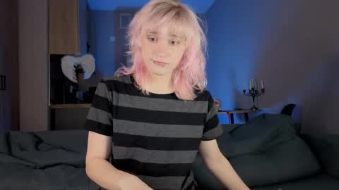 Snapshot of gregory_byyrd chatting on March 8, 9:40 pm Greg-independent model online show from March 8, 9:40 pm