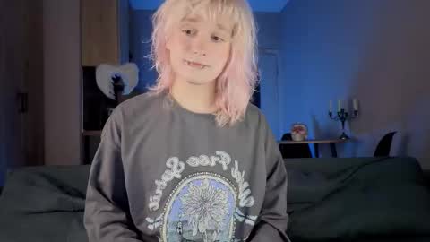 Snapshot of gregory_byyrd chatting on March 11, 9:32 pm Greg-independent model online show from March 11, 9:32 pm