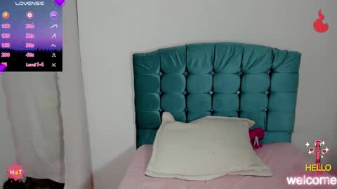 Snapshot of greicy_rouse chatting on March 4, 5:34 pm greicy_rouse online show from March 4, 5:34 pm