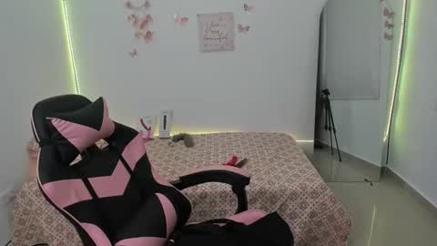 Greta online show from December 1, 8:25 pm