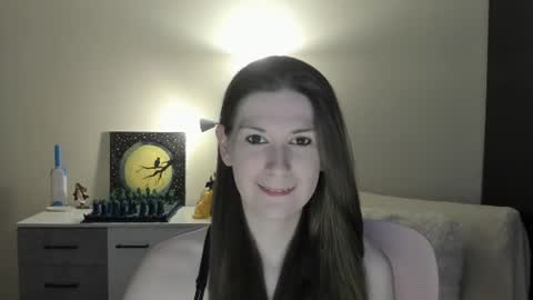 Snapshot of gretamiln chatting on August 1, 9:03 pm Greta online show from August 1, 9:03 pm