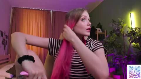 gretchen_mol online show from March 14, 7:36 am