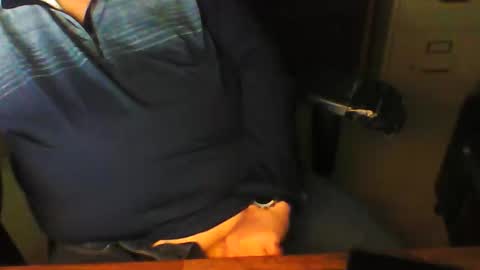 Snapshot of greyghost04 chatting on March 10, 5:34 am greyghost04 online show from March 10, 5:34 am