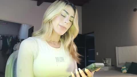 Greyslopez online show from March 10, 9:29 pm