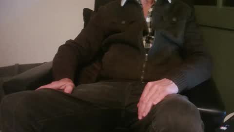 Snapshot of grimbergen123 chatting on October 29, 8:32 pm Grim online show from October 29, 8:32 pm