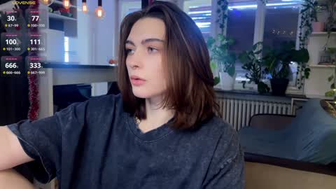 Snapshot of grinya_kh chatting on December 2, 8:41 am Alice online show from December 2, 8:41 am