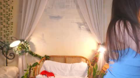 Gwen online show from February 18, 4:19 am