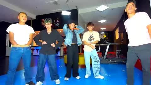 GRIVALS. THOMAS AND DAMIAND online show from December 16, 6:05 pm