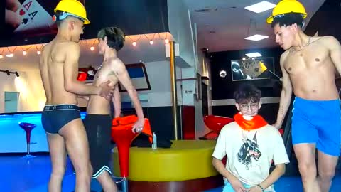 GRIVALS. THOMAS AND DAMIAND online show from December 16, 9:09 pm