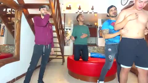 GRIVALS. THOMAS AND DAMIAND online show from January 28, 5:14 pm