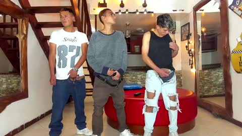 GRIVALS. THOMAS AND DAMIAND online show from February 7, 6:34 pm