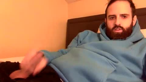 Snapshot of grobs123 chatting on February 2, 11:25 pm grobs123 online show from February 2, 11:25 pm