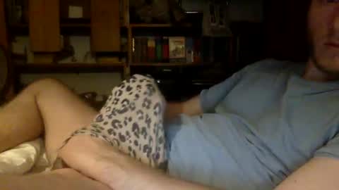 Snapshot of gruendamien chatting on February 14, 12:07 am gruendamien online show from February 14, 12:07 am