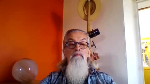 Snapshot of grybear60 chatting on November 11, 12:05 pm Grybear online show from November 11, 12:05 pm