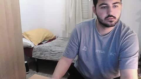 Snapshot of gsendra chatting on December 10, 8:19 am gsendra online show from December 10, 8:19 am