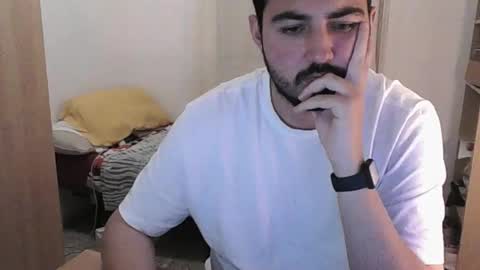 Snapshot of gsendra chatting on December 13, 9:52 pm gsendra online show from December 13, 9:52 pm