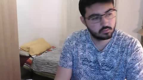 Snapshot of gsendra chatting on December 16, 8:41 am gsendra online show from December 16, 8:41 am