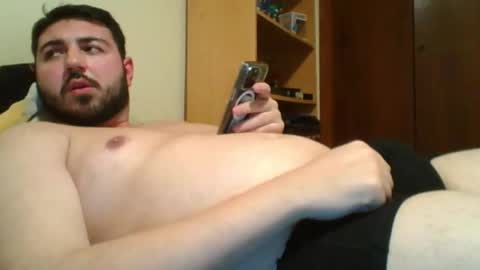 Snapshot of gsendra chatting on January 1, 4:39 am gsendra online show from January 1, 4:39 am