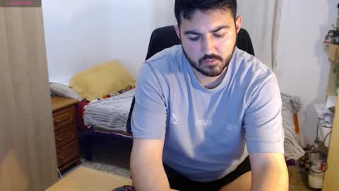 Snapshot of gsendra chatting on February 26, 6:00 pm gsendra online show from February 26, 6:00 pm